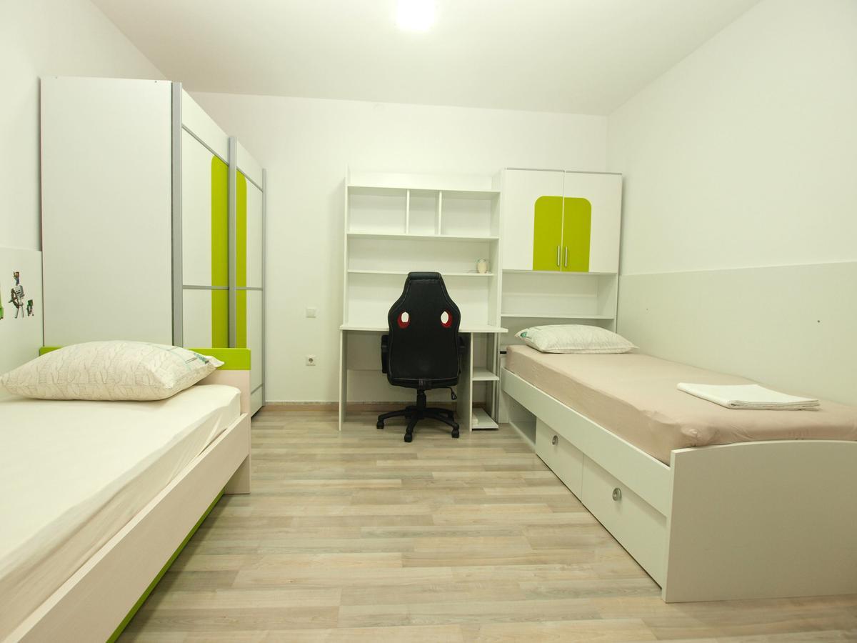Apartments Slavka 1155 풀라 외부 사진